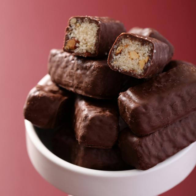 Chocolate Coated Puffed Rice Cakes ขนมข้าวพองอบกรอบเคลือบช็อกโกแลต ราคาส่ง  55 บาท
