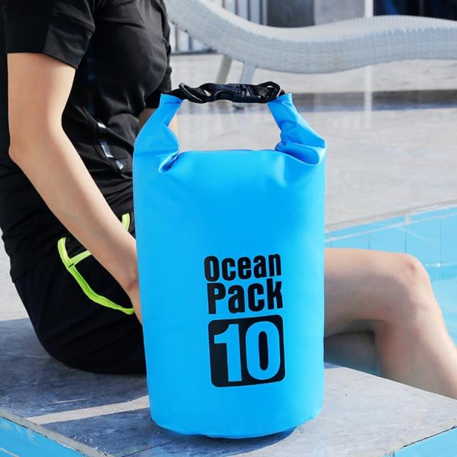Waterproof Carry Bag กระเป๋ากันน้ำกันสิ่งของเปียก ซื้อ 1 แถม 1