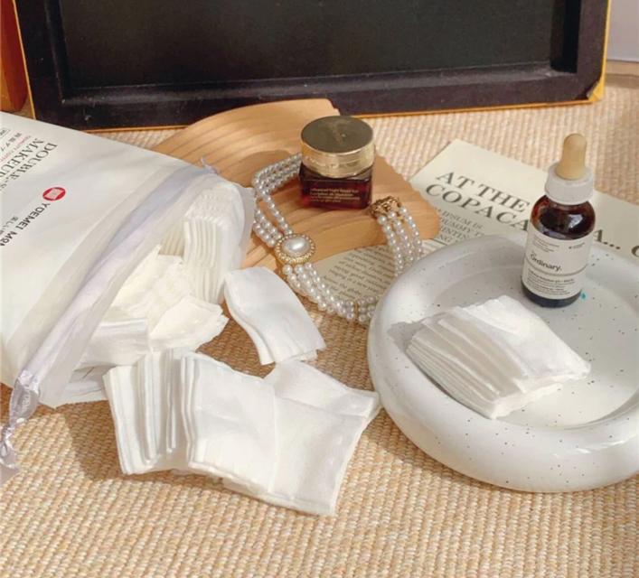 DOUBLE SIDE MAKEUP COTTON แผ่นลำลีเช็ดหน้า ราคาส่ง 25 บาท