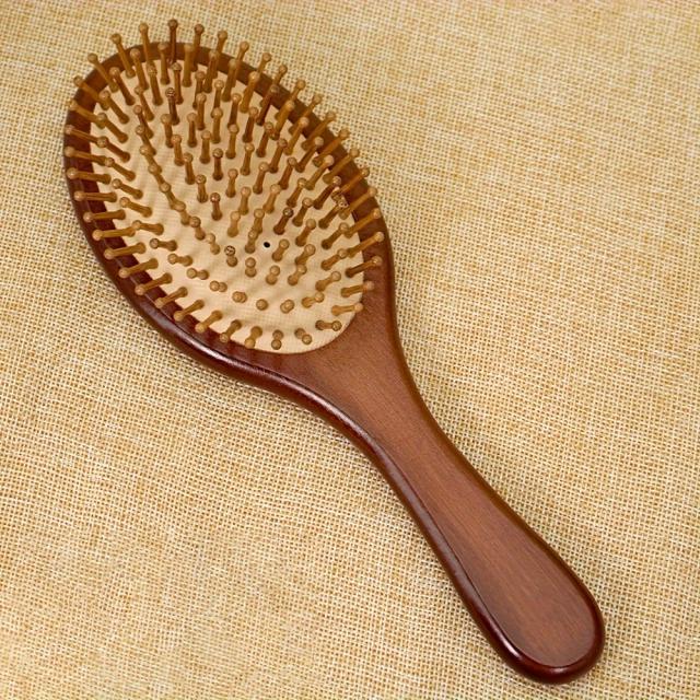 WOODEN COMB แปรงหวีไม้สุขภาพ ราคาส่ง 35 บาท