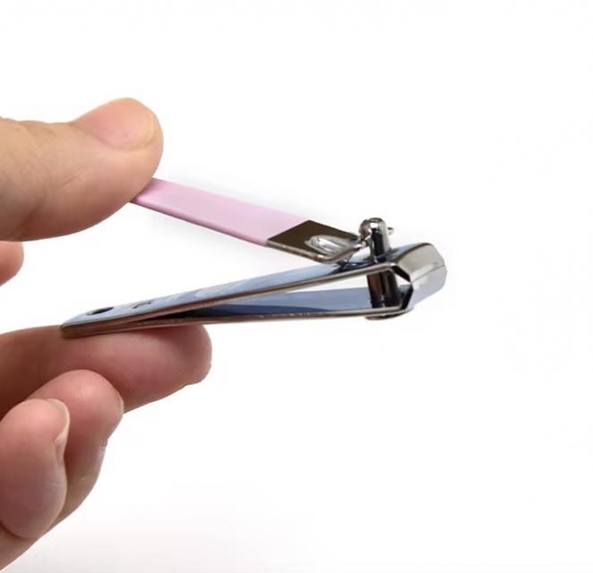 ELITE PRO BEAUTY ชุดกรรไกรตะไบเล็บ 12 แพ็คราคาส่ง 100 บาท